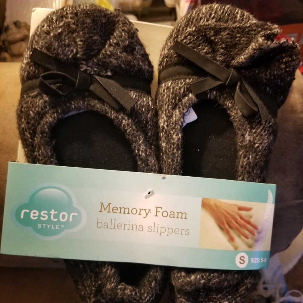 ⭐ Memory foam ballerina slippers